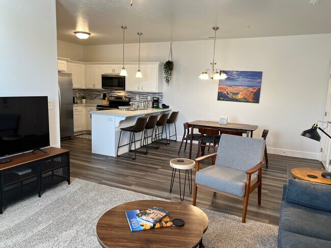 Living room - 767 N 380 W