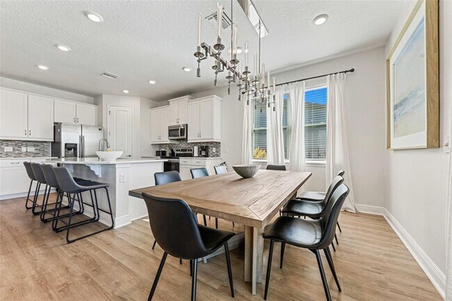 Building Photo - 284 Southfield St