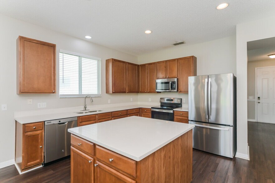Building Photo - 917 Anchorage Ln