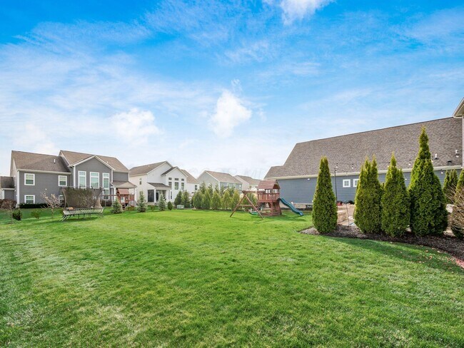 Building Photo - 5622 Ballantrae Woods Dr