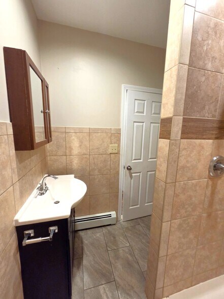 Building Photo - 1336-1340 Cranston Street