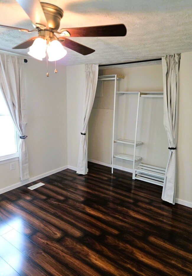 Building Photo - 7808 Butterfield Dr