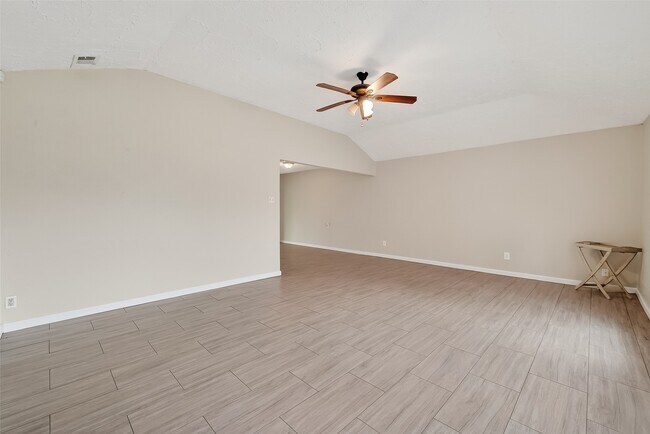 Building Photo - 17010 Bentana Ct