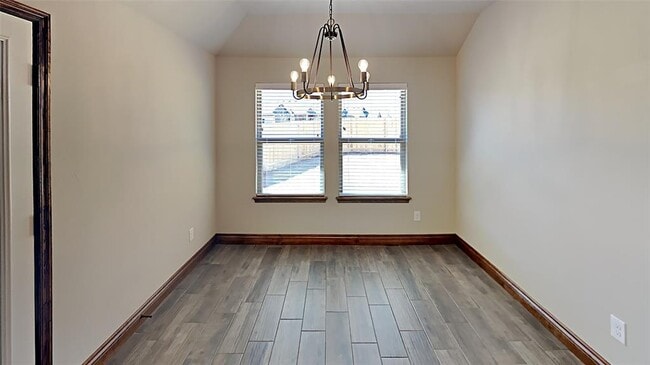 Building Photo - 14301 Peach Tree Dr