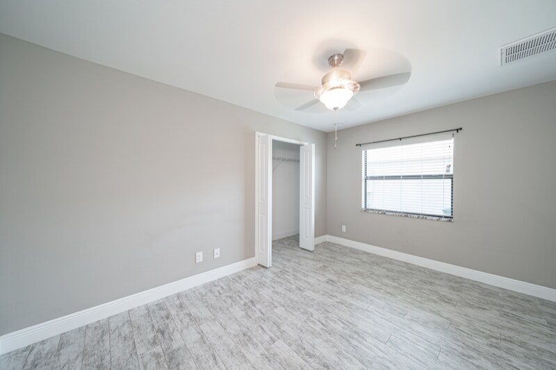 Building Photo - 4021 SW 8th Pl
