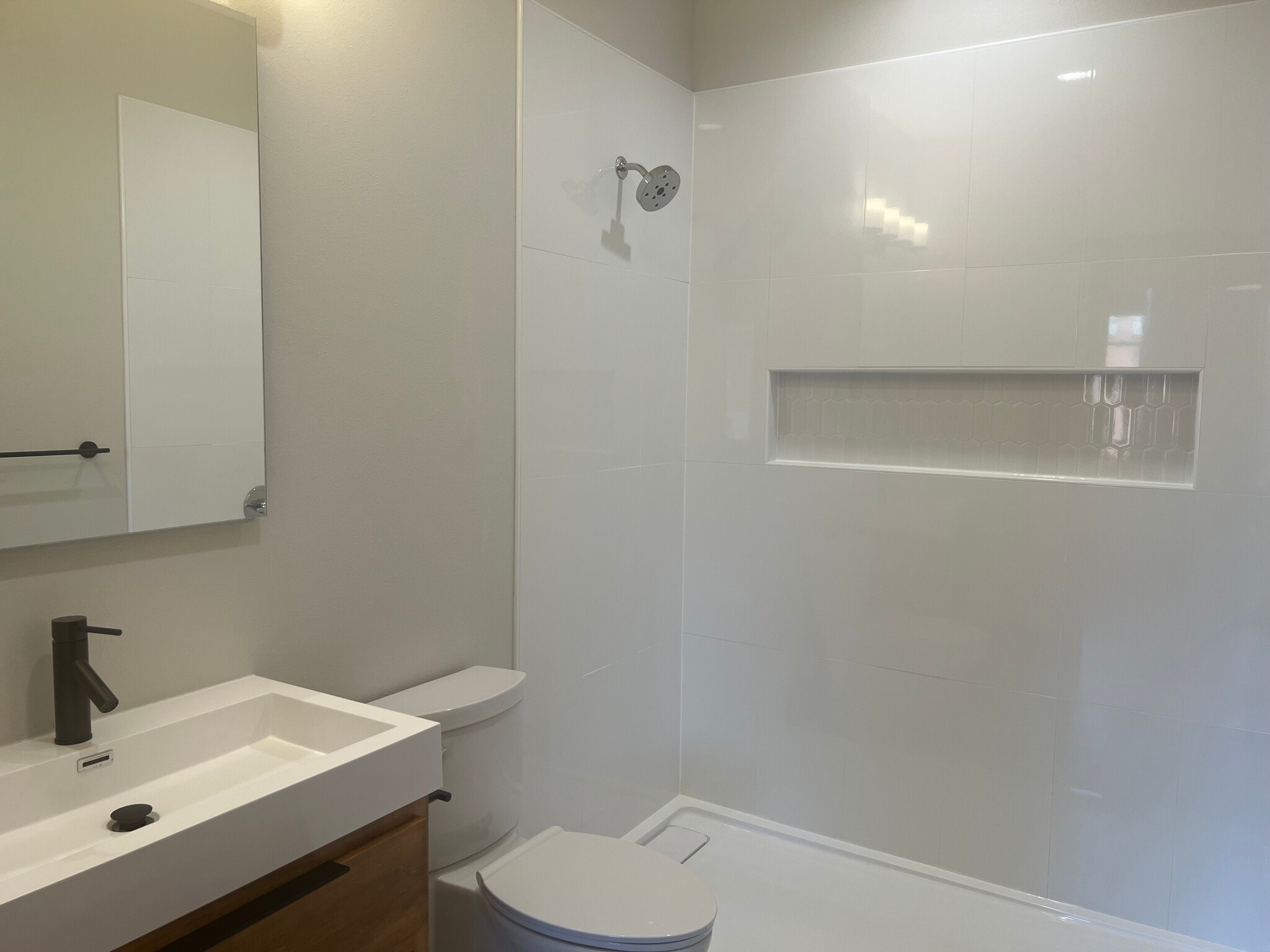 Master Bathroom - 324 9th St