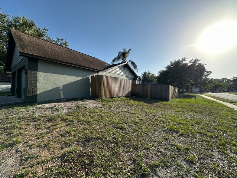 Building Photo - 1041 Sawyers Ct