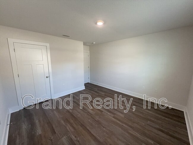 Building Photo - 4871 Snipe Rd