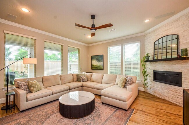 Building Photo - 3407 Mapleshire Dr