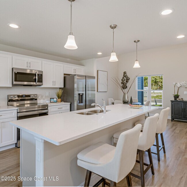 Building Photo - 167 Hidden Woods Pl