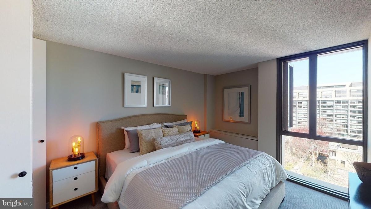 Building Photo - 240 M St SW