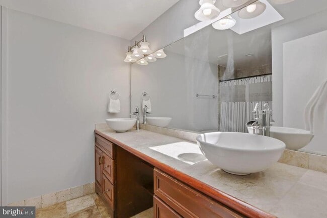 Building Photo - 2120 Whisperwood Glen Ln