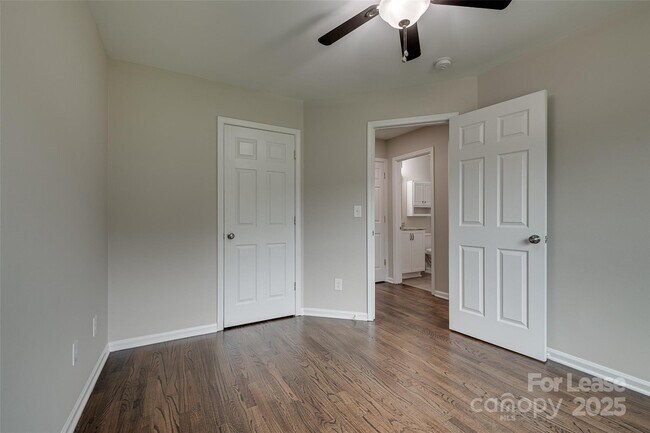 Building Photo - 4624 Waterbell Ln