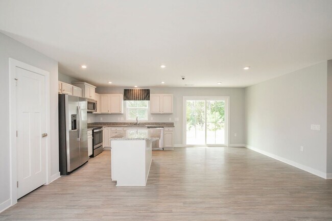 Building Photo - 711 Cottage Dr