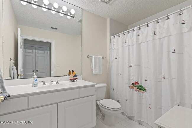 Building Photo - 215 S Ocean Grande Dr