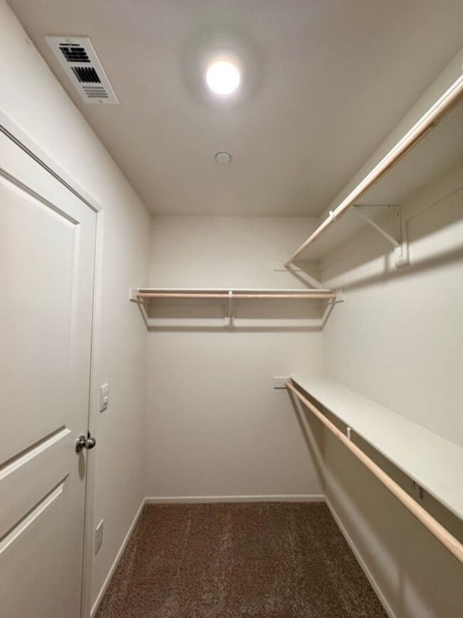 Building Photo - Brand New 3 Bedroom Single Story Home For ...