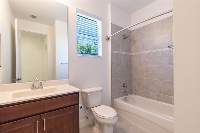 Building Photo - 2589 Bella Vista Cir