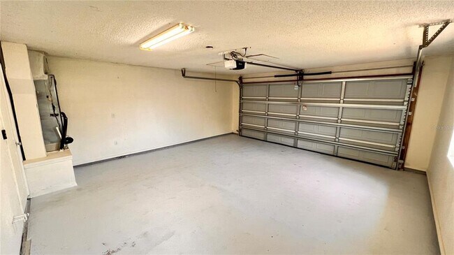 Building Photo - 1073 Leeward Dr