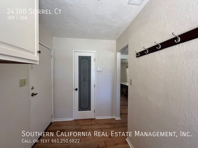 Building Photo - 24300 Sorrel Ct