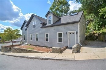 Building Photo - 104 Glen St