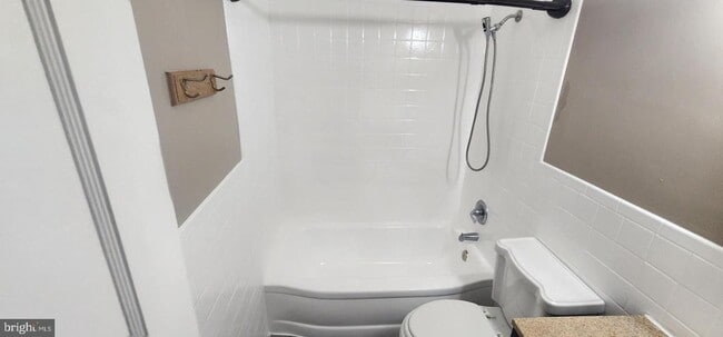 Building Photo - 7065 Eastbrook Ave