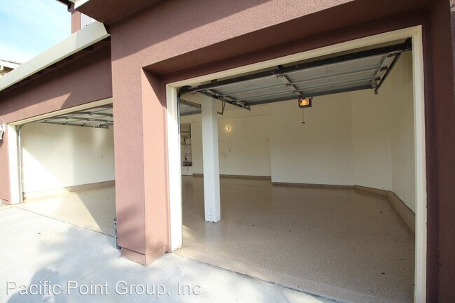 Building Photo - 5 br, 2.5 bath House - 2731 Zinfandel Ct