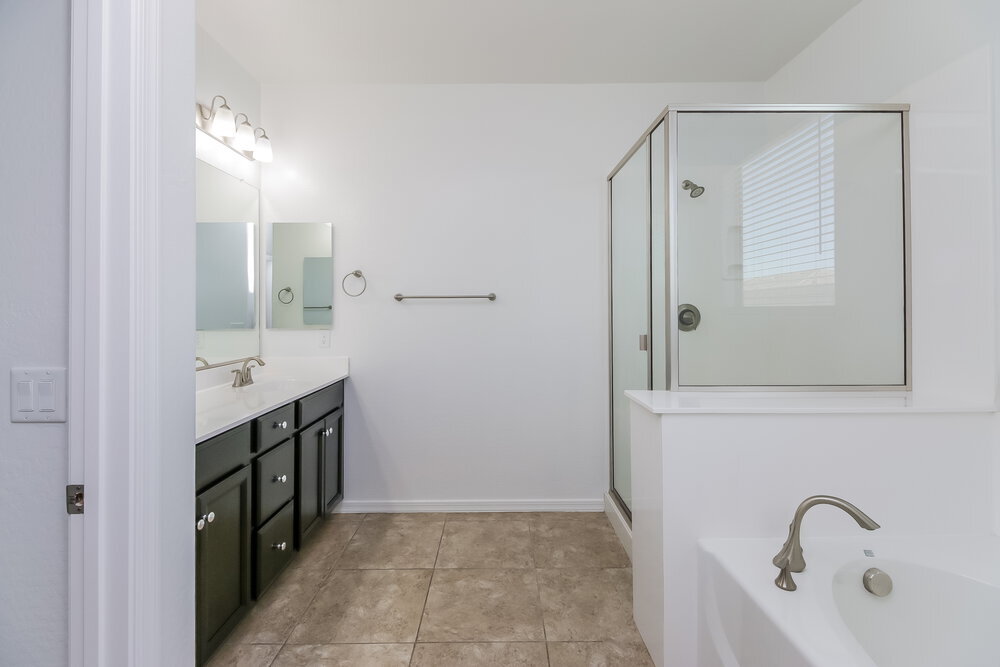 Building Photo - 1642 W Desert Spring Way