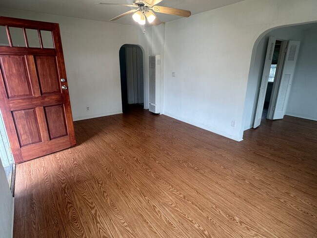 Building Photo - Kansas Street Duplex