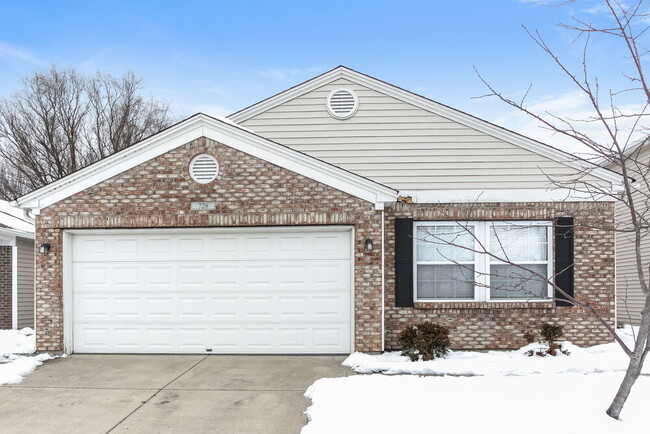 Building Photo - 728 Adagio Dr