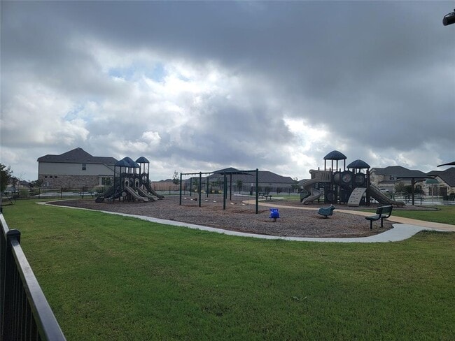 Building Photo - 115 Cona Wy