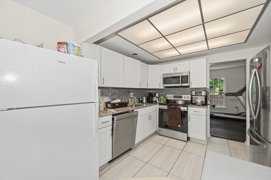 Building Photo - 19302 Frenchton Pl