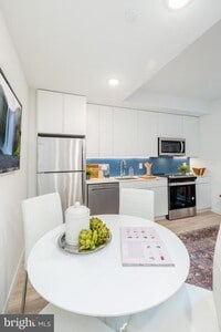 Building Photo - 1131-39 N Front St