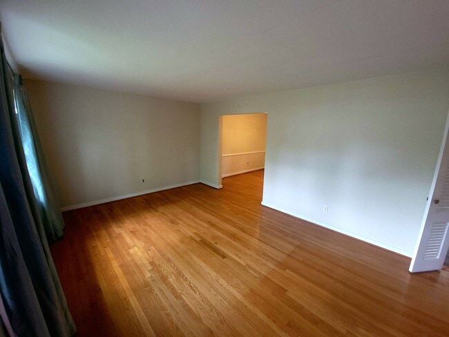 Building Photo - Delightful 3 Bedroom Home for Rent in Henrico