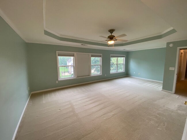 Building Photo - Simpsonville