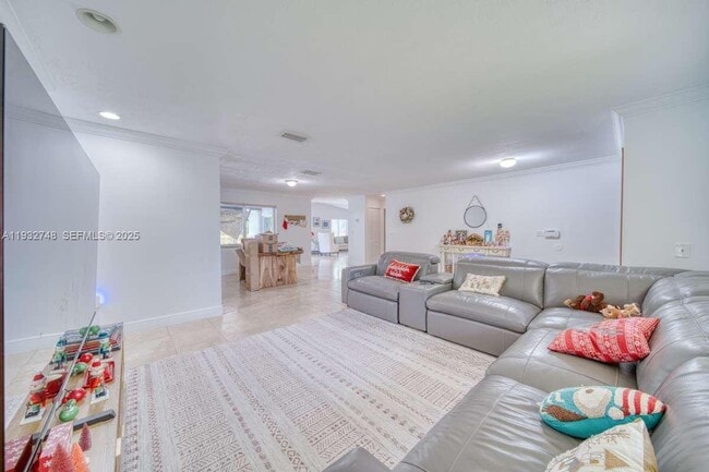 Building Photo - 13220 SW 84th Ave