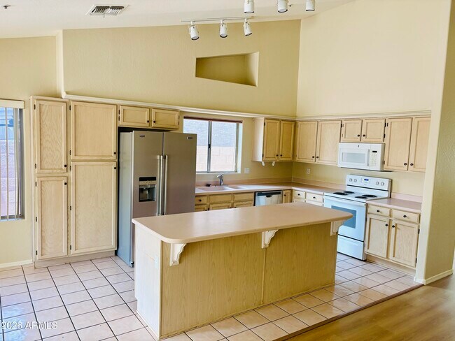 Building Photo - 8947 E Palm Ridge Dr