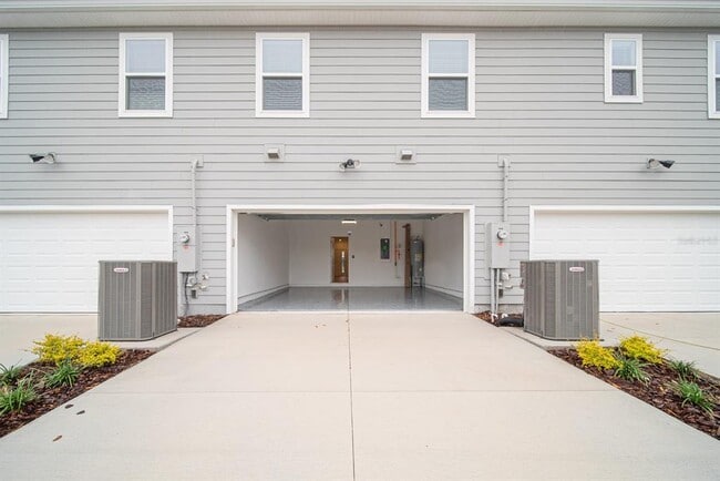 Building Photo - 11350 Nona Sound St