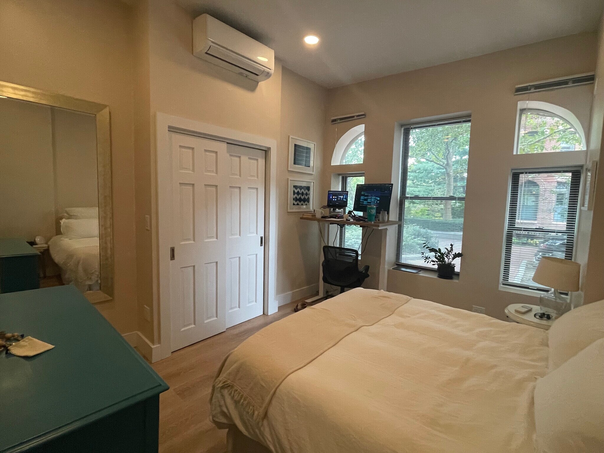 Building Photo - 18 Durham St