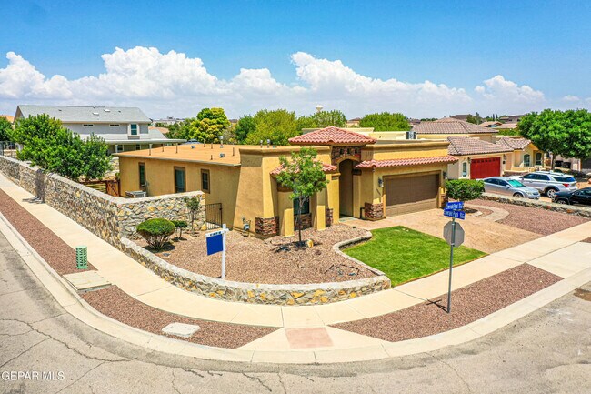 Building Photo - 13401 Emerald Pond Dr