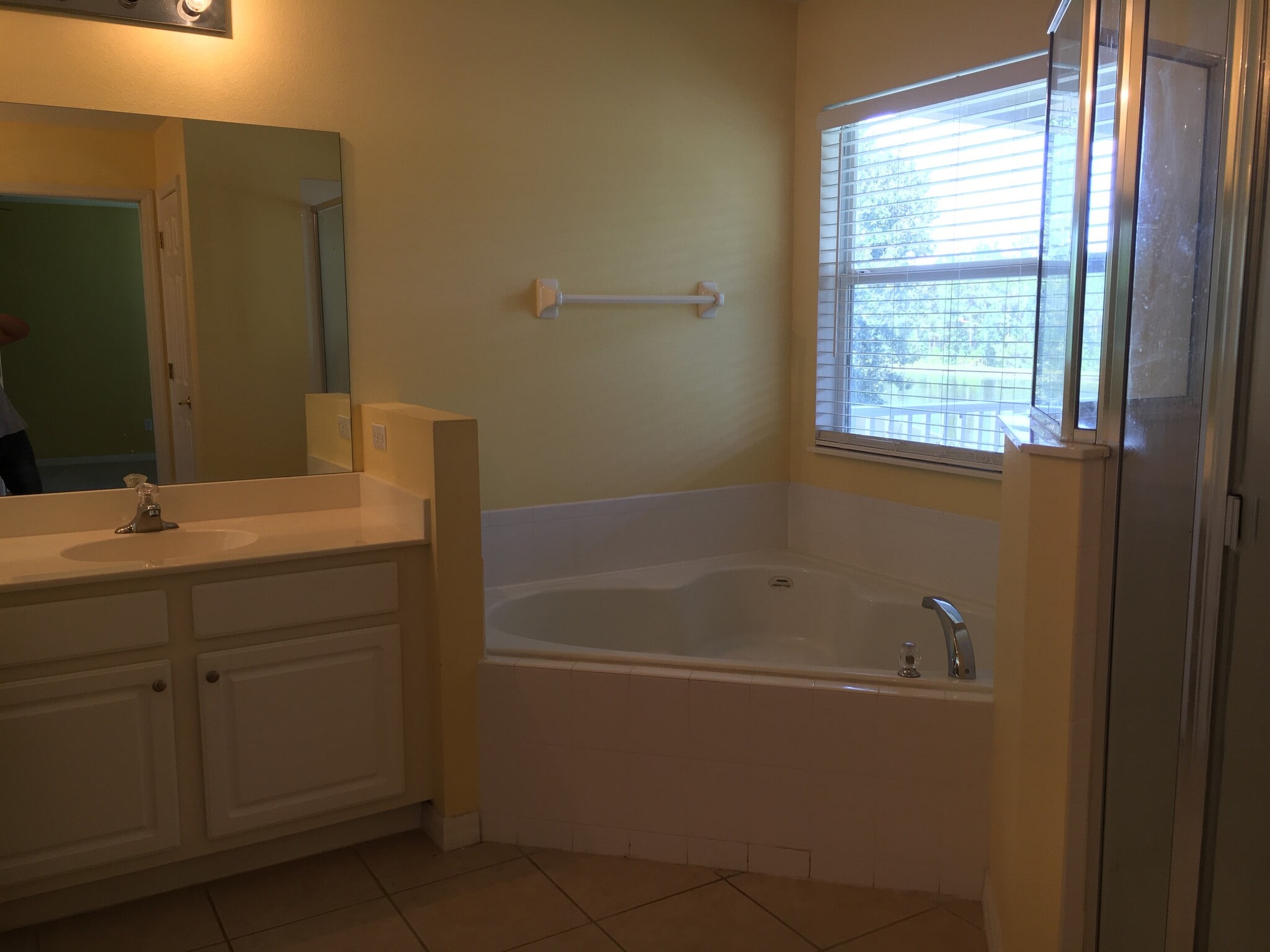 Building Photo - 9805 Portofino Dr