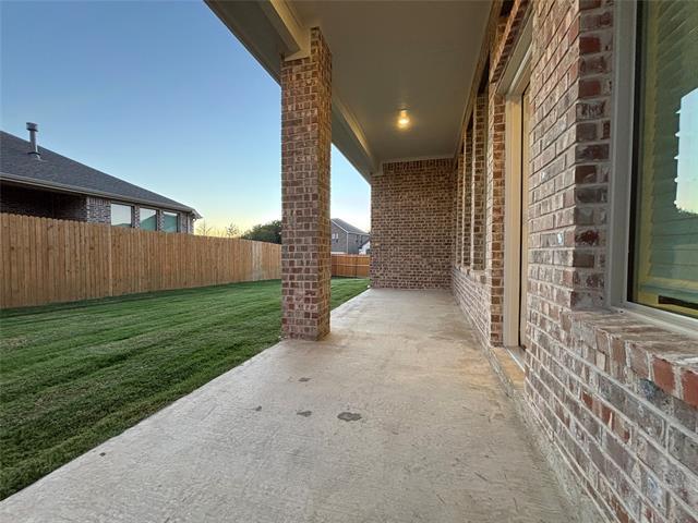 Building Photo - 708 Enys Wy