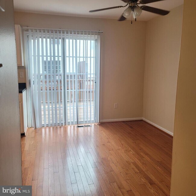 Building Photo - 9821 Bon Haven Ln