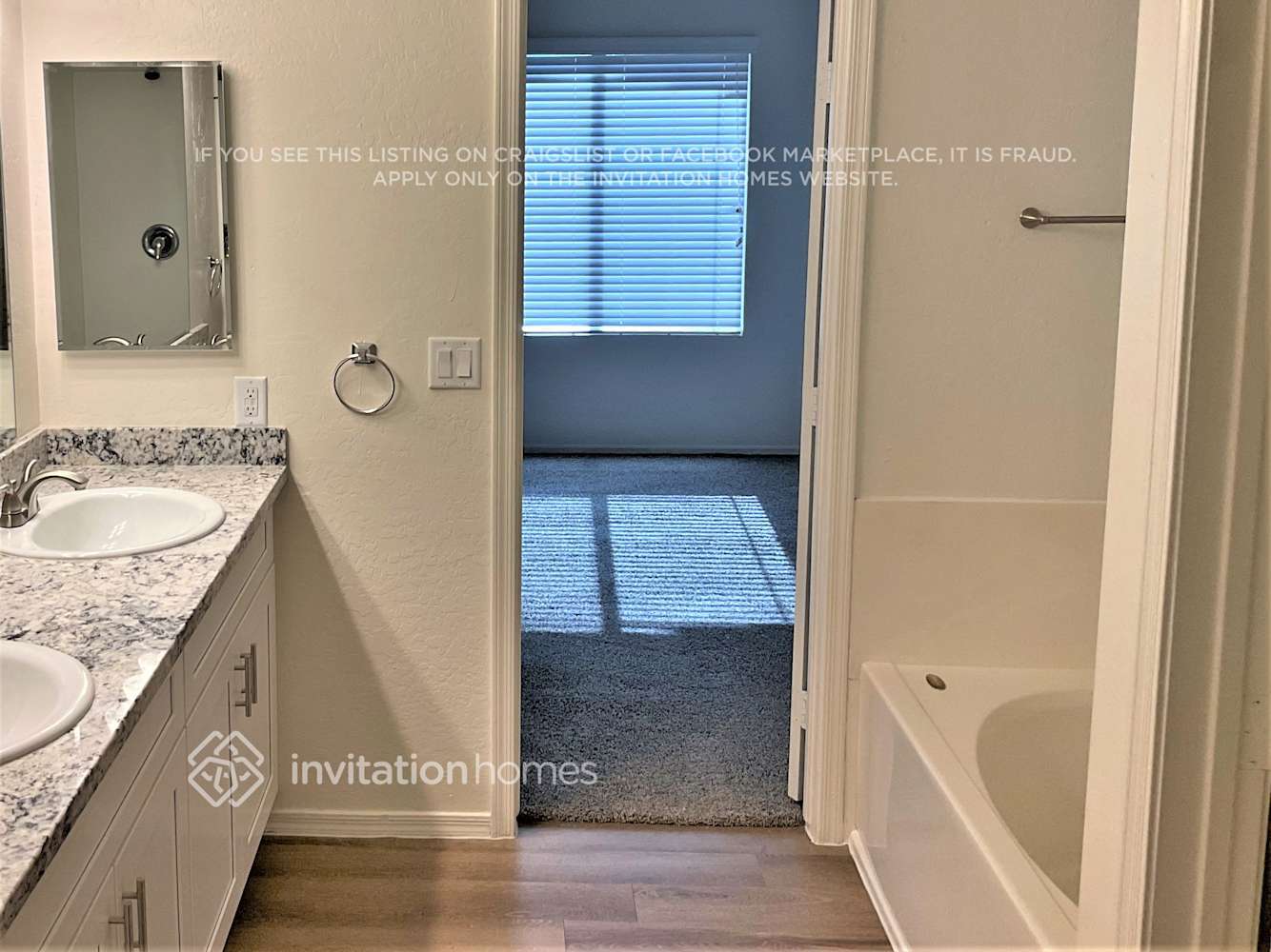 Building Photo - 526 W Princeton Ave