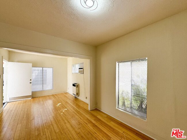 Building Photo - 4525 Franklin Ave