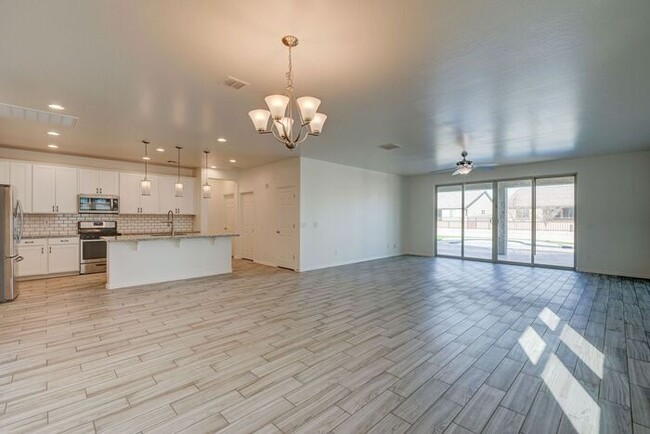 Building Photo - COMING SOON! Gorgeous Home in Laveen with ...