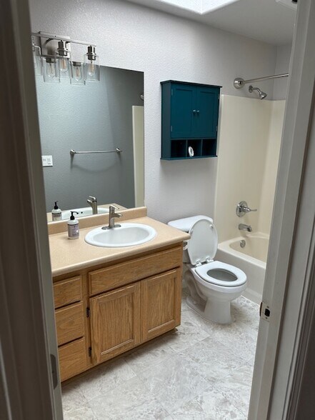 Second Bathroom - 1468 Andrew Dr