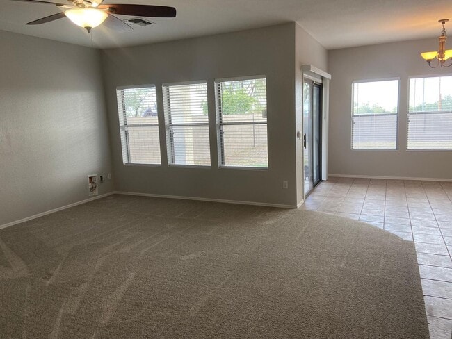 Building Photo - 1330 E Pedro Rd