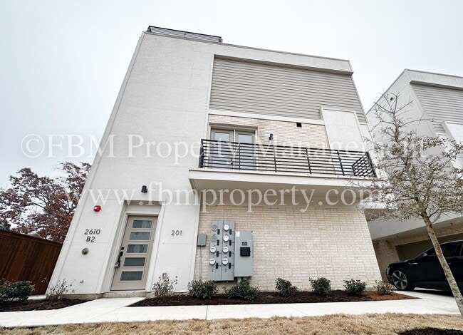 Primary Photo - 2610 Kimsey Dr