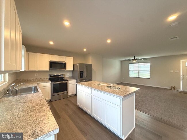 Building Photo - 242 Otero Ln