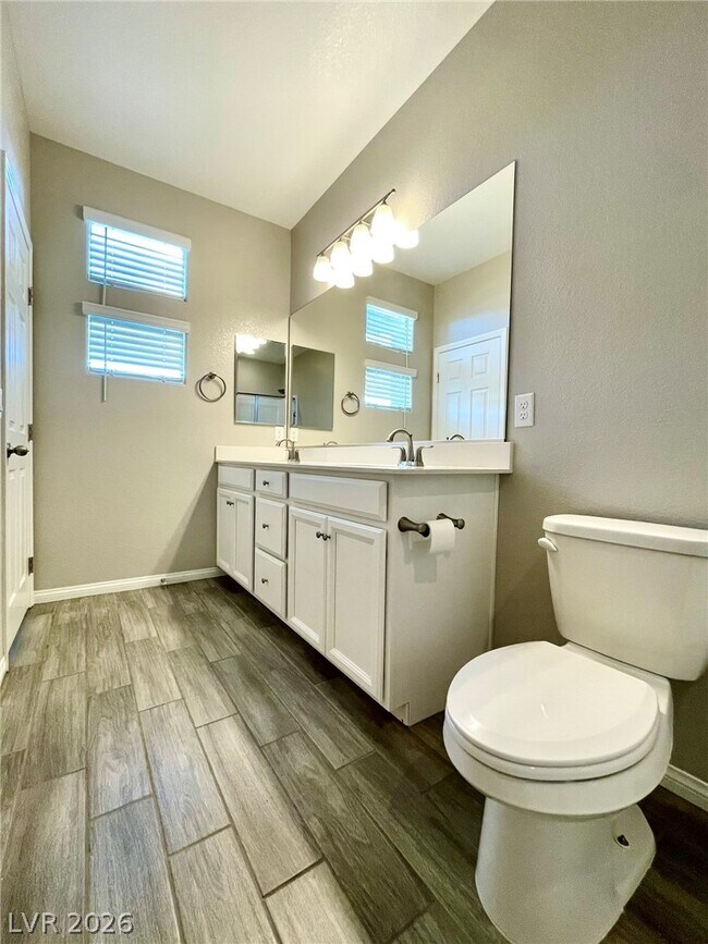 Building Photo - 702 Cottonwood Hl Pl